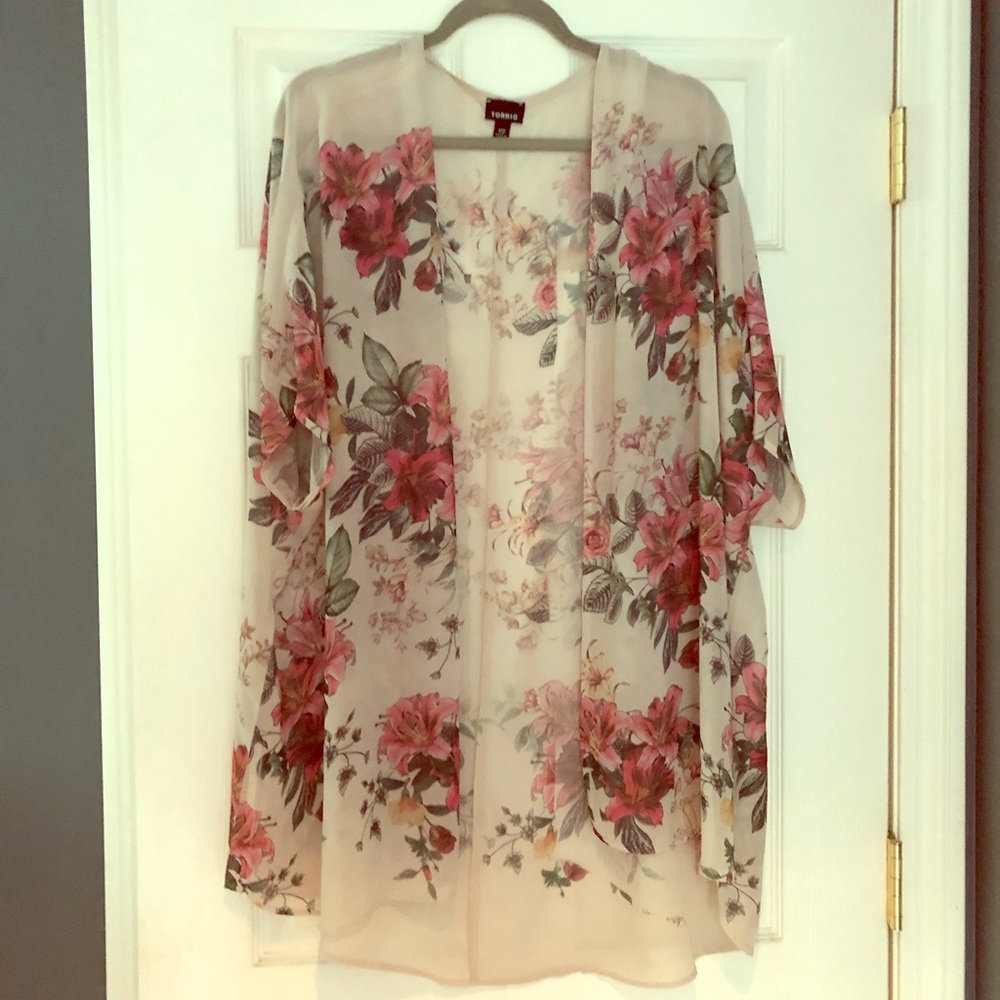 Floral shawl